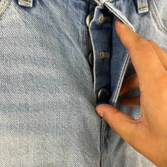 NWT BLANKNYC Barrow High Waist‎ Cutoff Denim Shorts in Read My Lips (30) - Picture 4 of 9